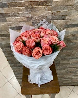 İTHAL RENKLİ GÜL BUKETİ